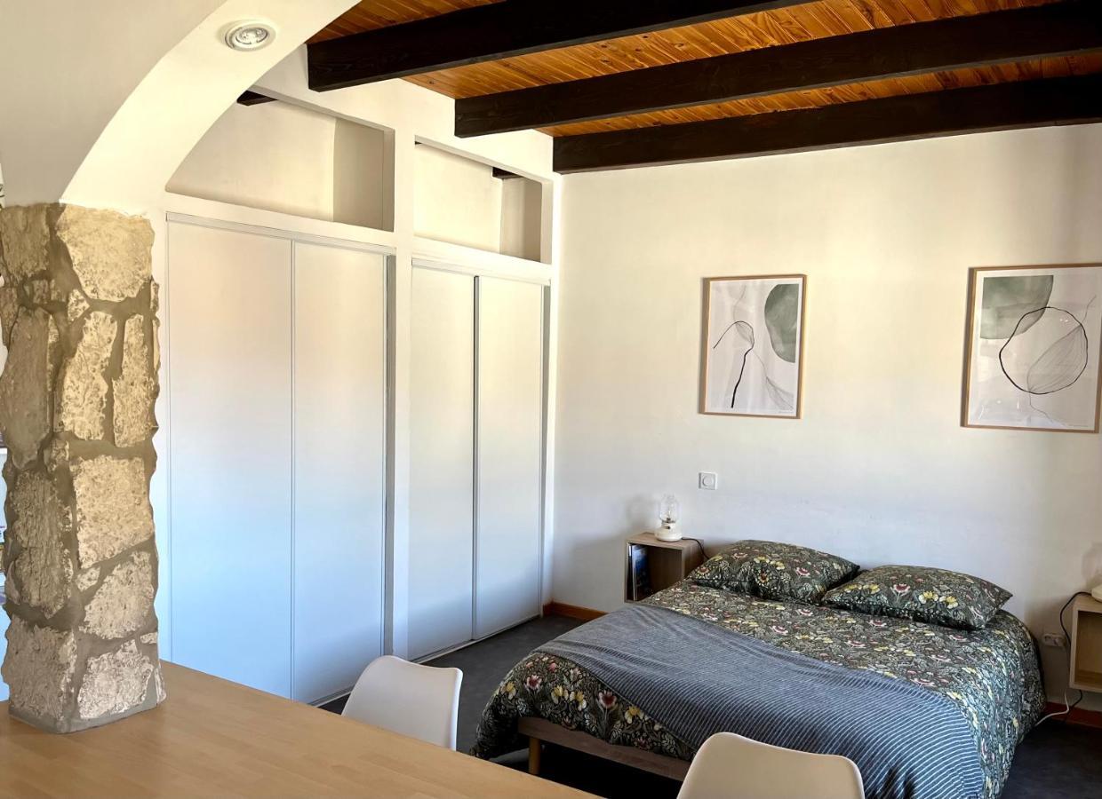 Studio De Charme Au Coeur De Valréas Εξωτερικό φωτογραφία